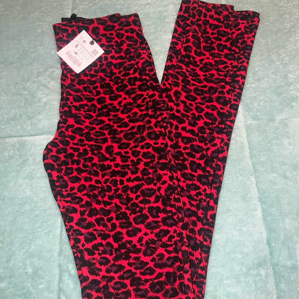 NWT NEW ZARA Cheetah print Leggings S